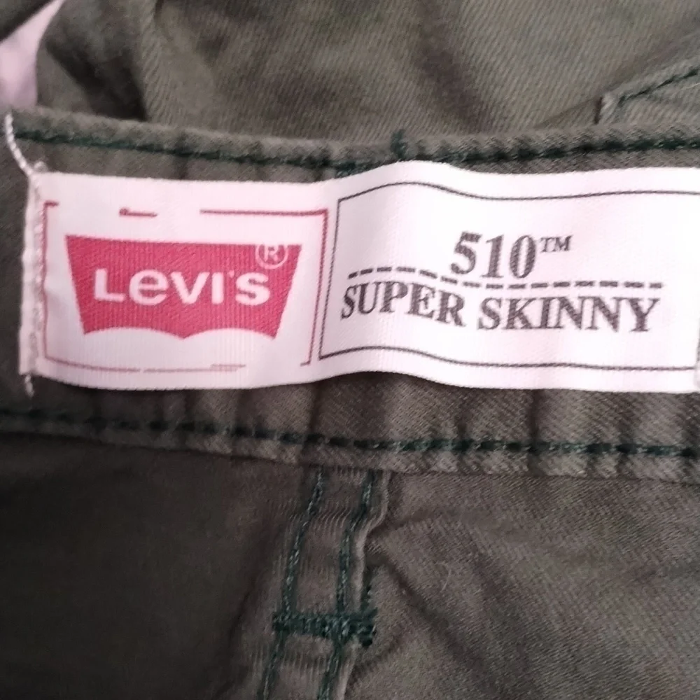 Kids Levi's 510 Super Skinny army green jeans Excellent condition